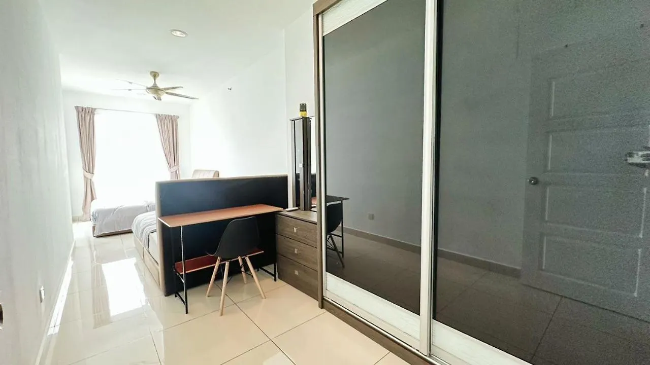Mansion One Gleneagles Gurney Infinity Seaview Suite George Town Appartement